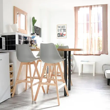 Holiday home Maison Romi Aeroport 2 A 4 Personnes *