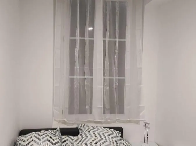 Maison Romi Aeroport 2 A 4 Personnes Holiday home Tille