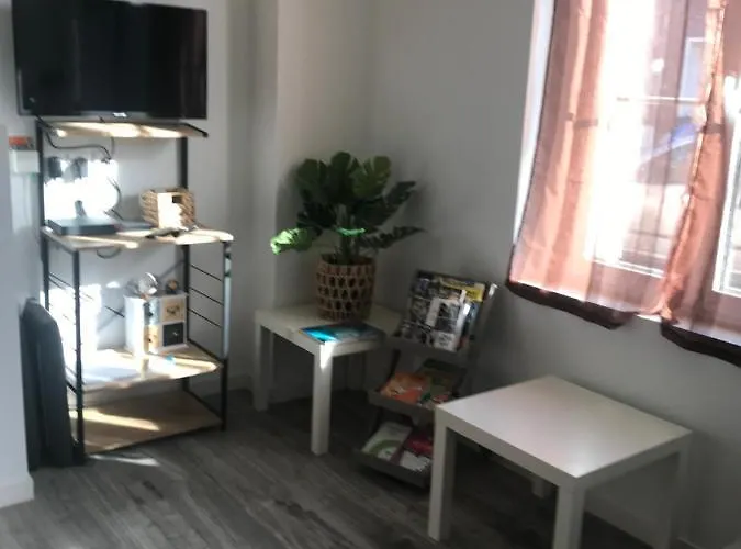 Maison Romi Aeroport 2 A 4 Personnes Holiday home Tille